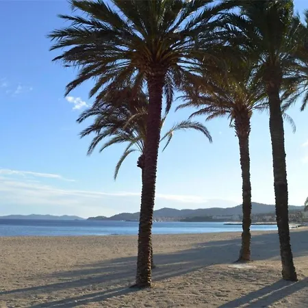 Apartment Le Lavandou, 3 Pieces, 5 Personnes - Fr-1-251-489